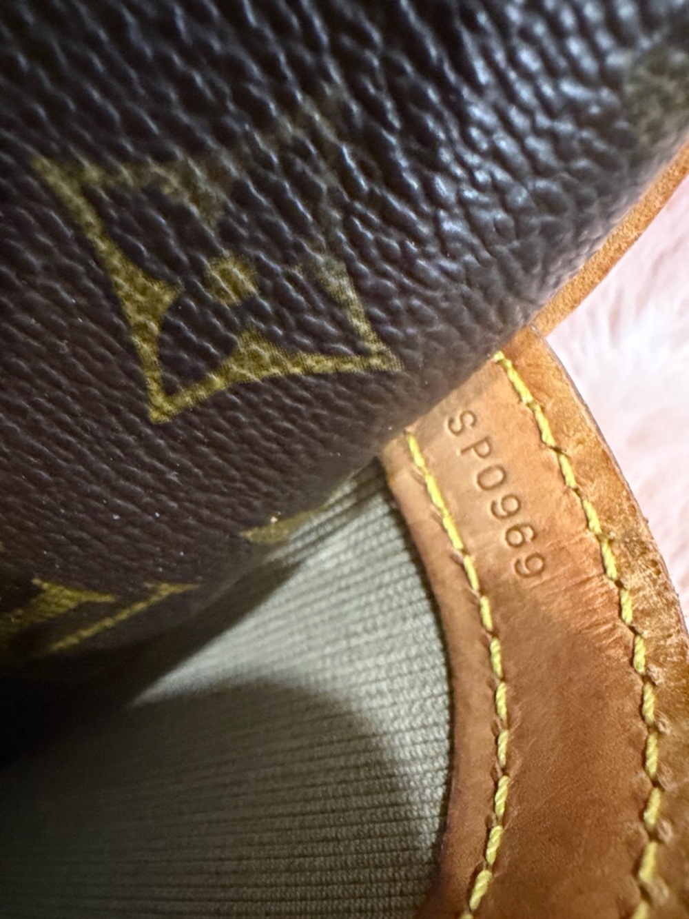 Louis Vuitton Reporter GM Monogram Crossbody Bag Authentic Vintage - Picture 8 of 13